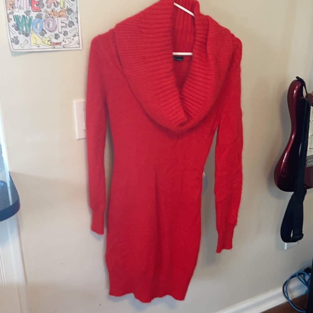 Small red long sleeve sweater dress for sale. Moda International Brand.